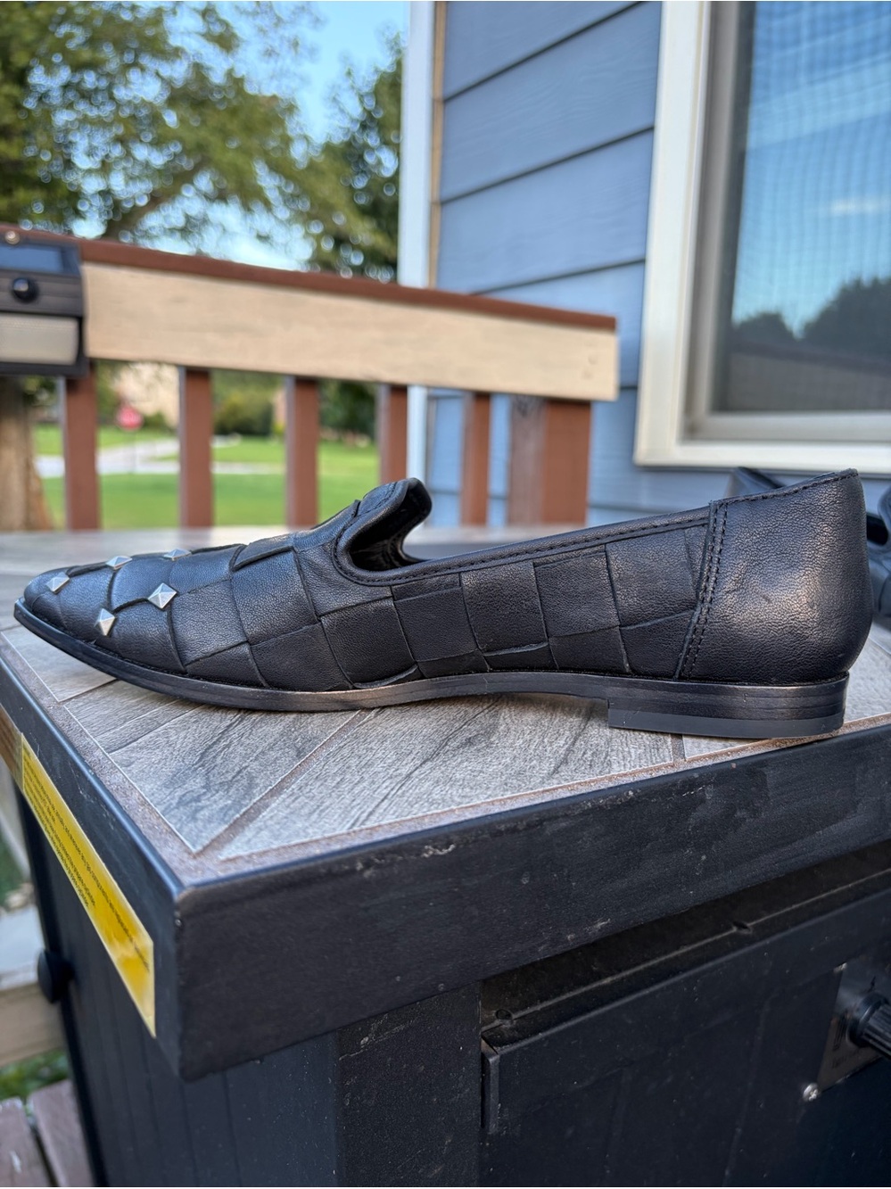 Frye Kenzie Studded Loafers Sz 7M Woven Black Leather Pyramid Studs Flats Shoes - Picture 8 of 14